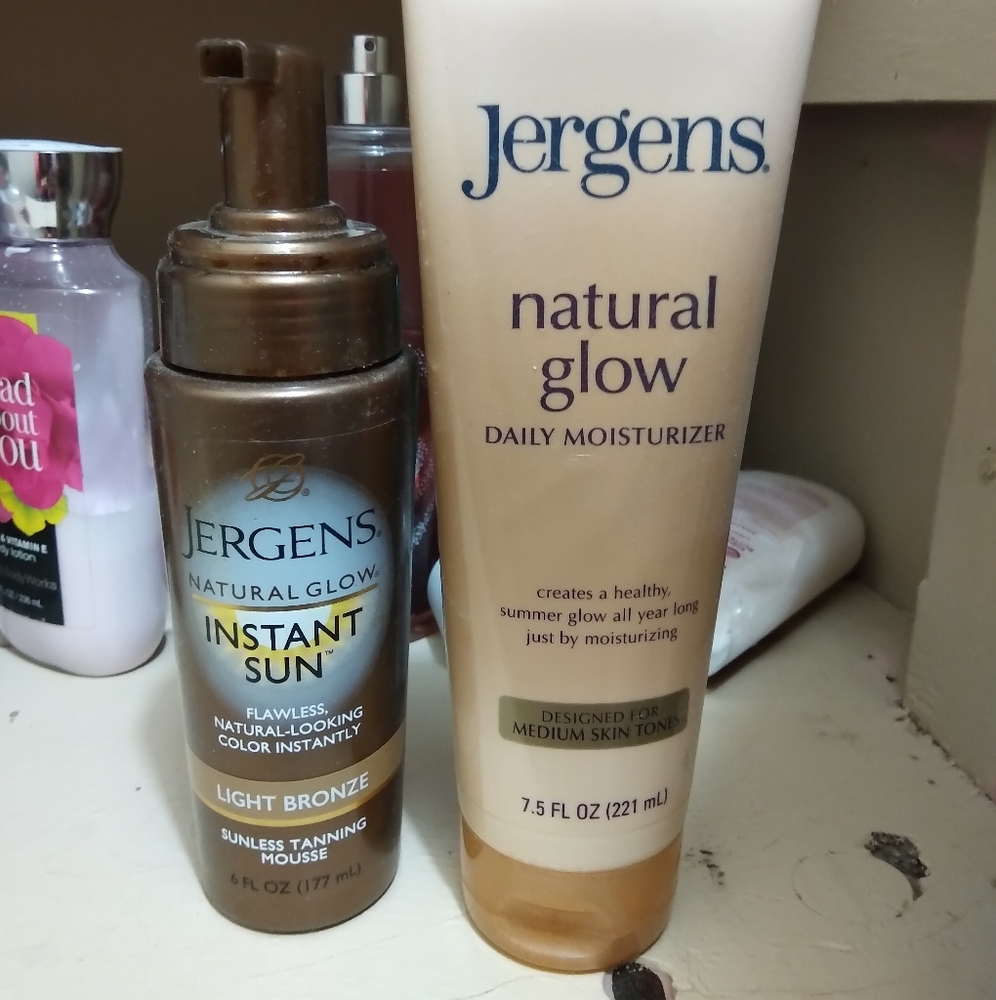 Self tanner